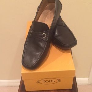 Tod’s Gommino Driving Moccasins / Loafers